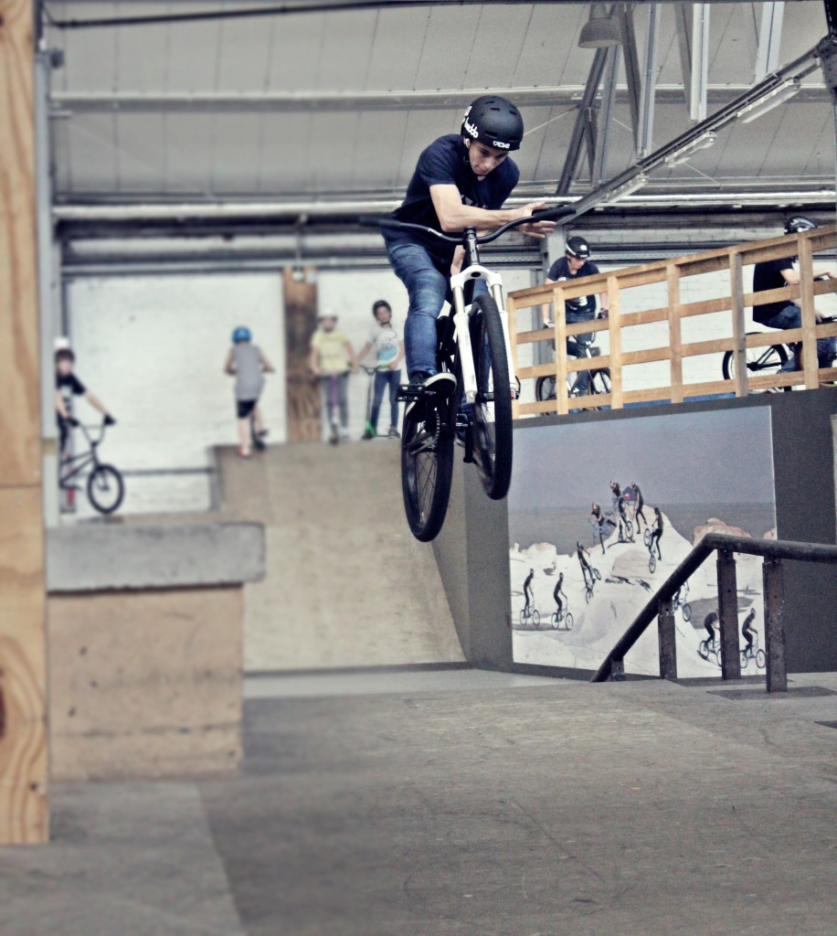 PSBMX rider Nick Mollenbeck throwing some B's indoors.