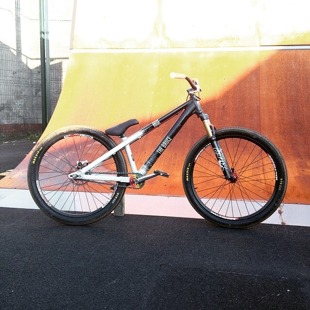 Pretty dialed build of a Rose Bikes The Bruce that belongs to Adam Williams.