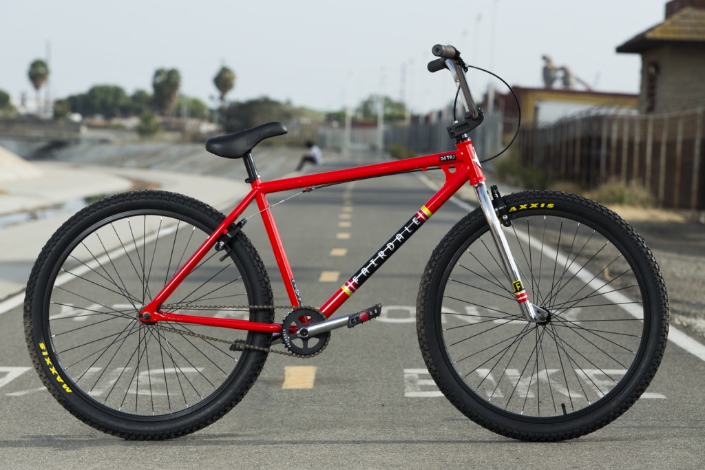 The 2015 Fairdale TAJ26 is perfect for rolling around town and having some fun!