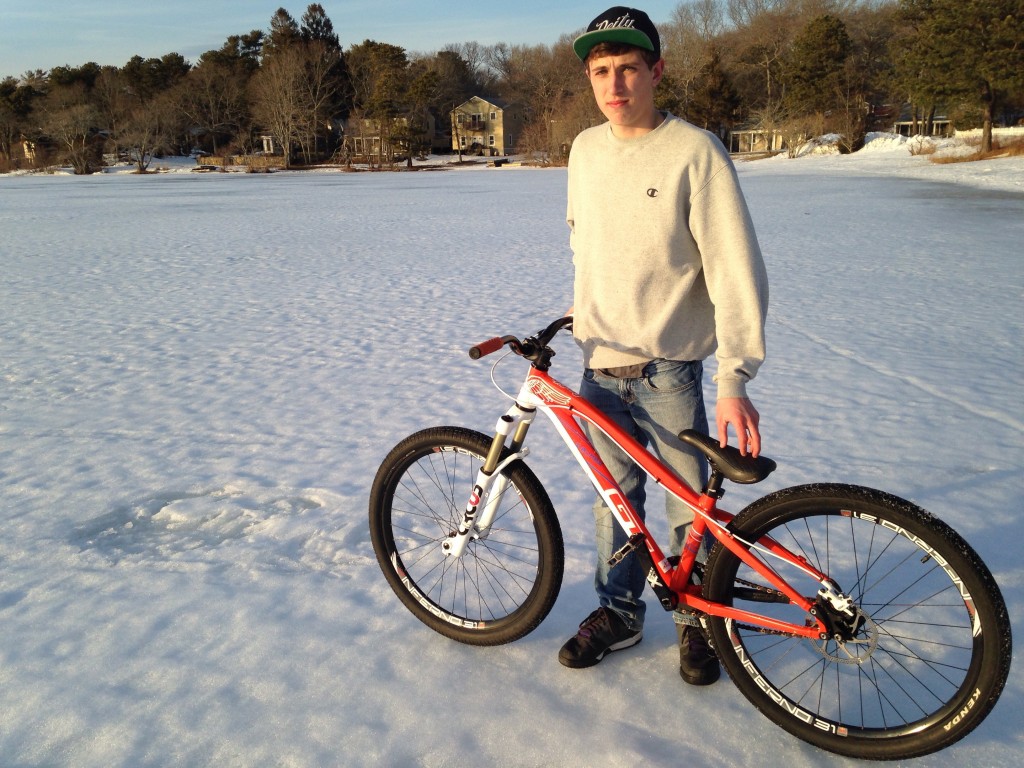 Jackson Snider and his La Bomba are outstanding in their snowy field.